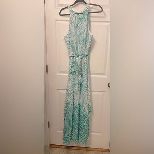 Green and white elegant flowing maxi dress